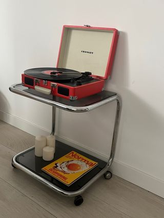 Mesa auxiliar vintage cristal y metal