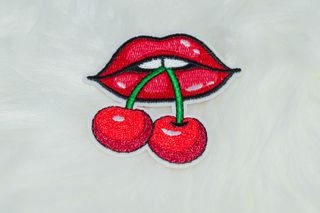 Parche cerezas para personalizar mochilas y ropa