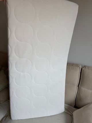 Cuna Ikea Sundvik y colchón Skönast