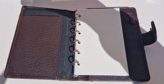 Cartera tarjetero y agenda