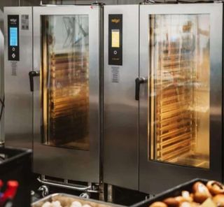 Horno profesional Retigo/ Rational de 20 bandejas.