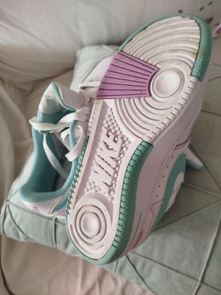 Zapatillas Nike Mujer Rosa y Turquesa