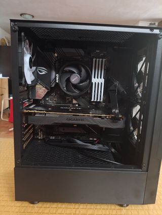 Caja PC Negra Gaming