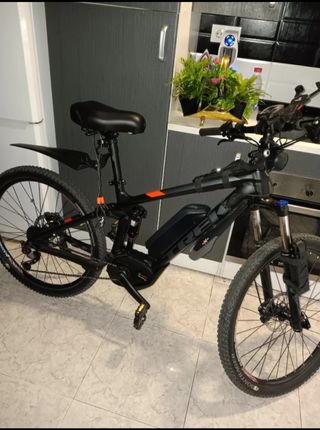 BICICLETA ELÉCTRICA TREK PERSONALIZADA CIUDAD M