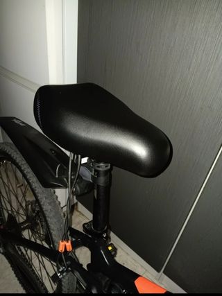 BICICLETA ELÉCTRICA TREK PERSONALIZADA CIUDAD M