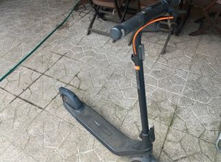 Patinete Eléctrico NineBot + Casco 