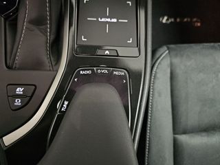 Lexus UX 2.0 250h Premium