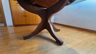 Mesa de madera redonda extensible 