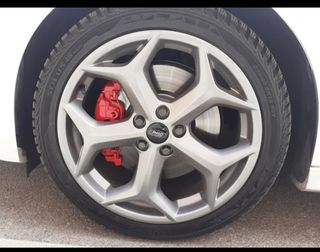 CHOLLO!!!
Neumáticos Kumho Solus 4S HA32 235/40 ZR