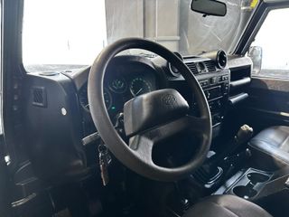 LAND-ROVER Defender 90 ST SVX 122cv 