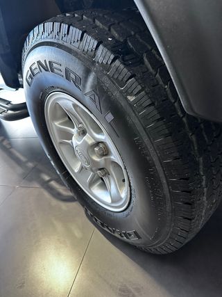 LAND-ROVER Defender 90 ST SVX 122cv 