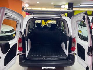 FIABLE PEUGEOT PARTNER 5 PLAZAS,2 AÑOS DE GARANTIA