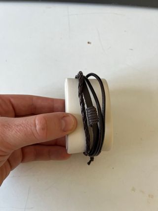 Pulsera de cuero trenzado