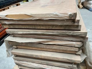 Lote 15 puertas armario ARTEVI madera nuevas