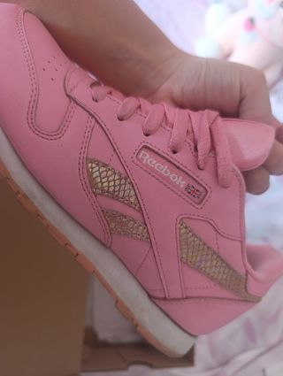 Zapatillas Reebok Rosa y Dorado