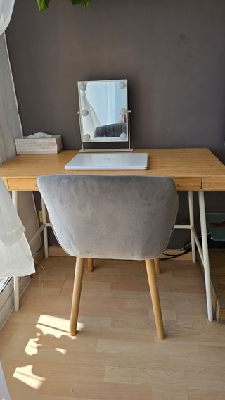 Escritorio pequeño estilo nordico