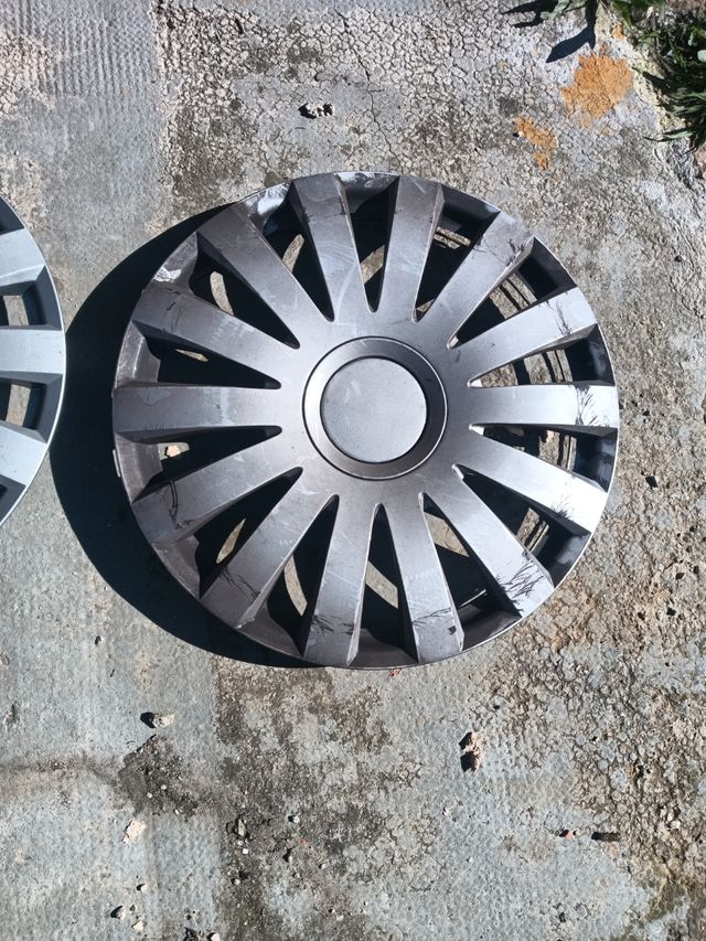 Tapacubos universales 15" pulgadas.
