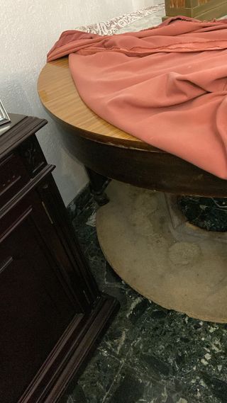 Tavolo rotondo, legno, piano in formica e vetro