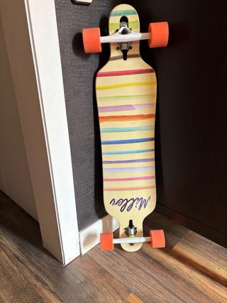 Longboard MILLER SUMMER 38x8.7 casi nuevo