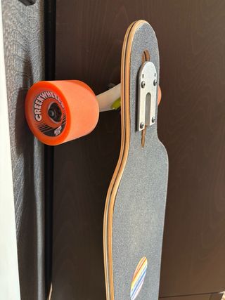 Longboard MILLER SUMMER 38x8.7 casi nuevo