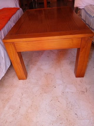 Mesa de centro de madera maciza