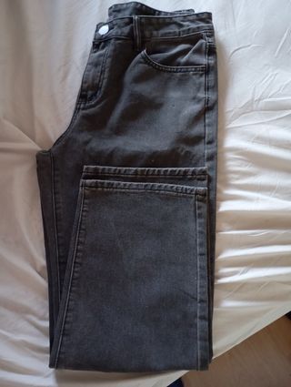 Pantalón vaquero gris ancho Talla L sin estrenar