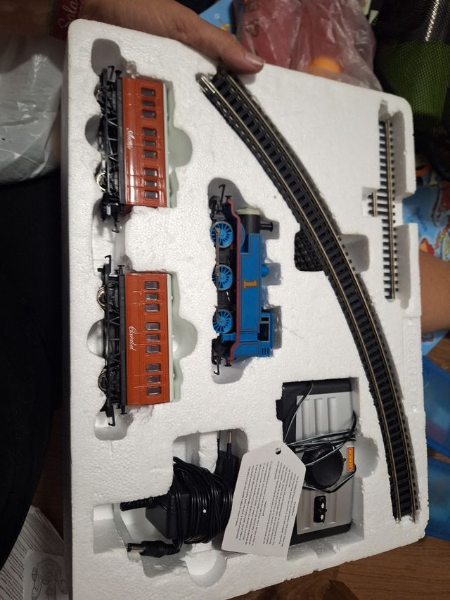 Tren Eléctrico Thomas & Friends Hornby
