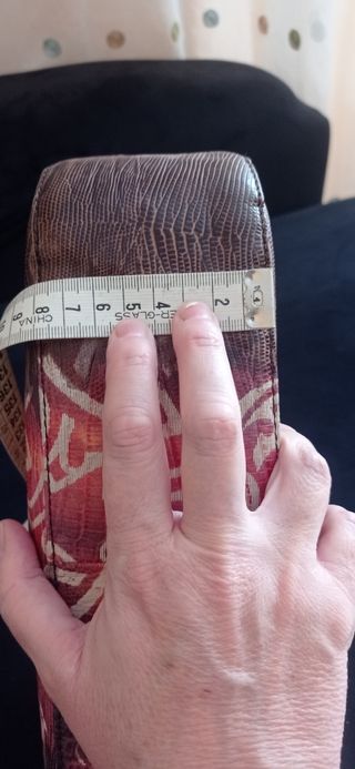 Bolso marrón con monedero a juego