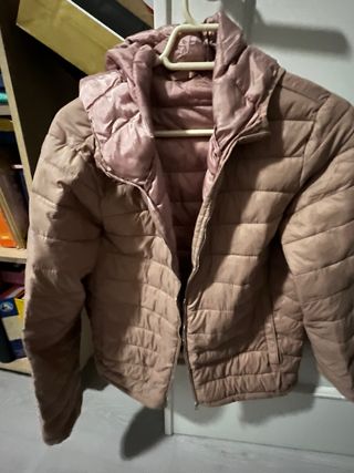 Cazadora acolchada rosa