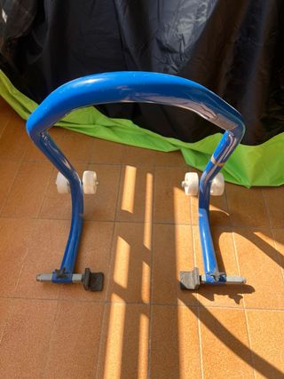 caballete trasero moto
