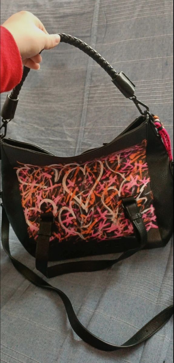 Bolso Negro y Rosa con Corazones