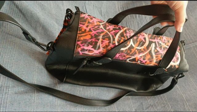 Bolso Negro y Rosa con Corazones