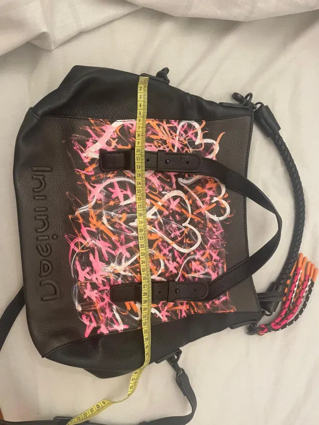 Bolso Negro y Rosa con Corazones