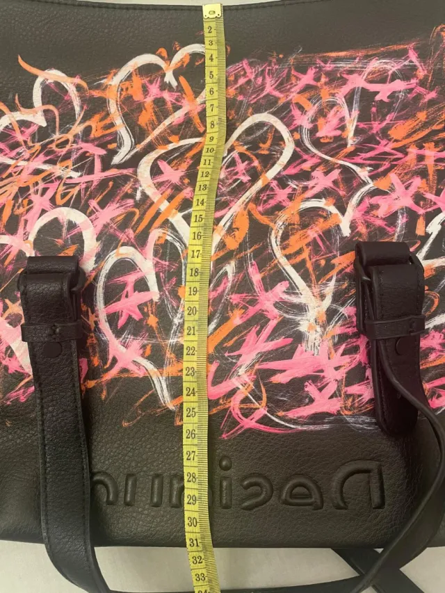 Bolso Negro y Rosa con Corazones