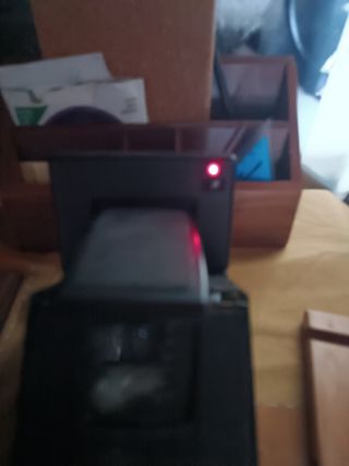 Cámara POLAROID SLR-680 funcionando.