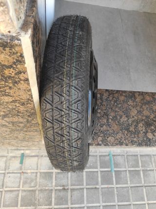 Rueda de repuesto temporal