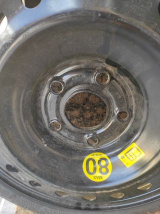 Rueda de repuesto temporal