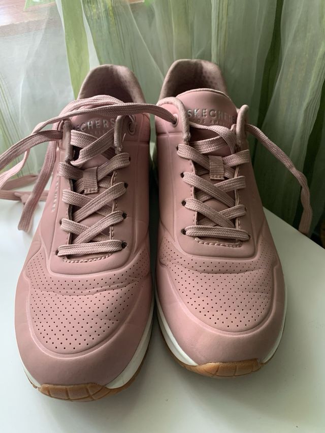 Zapatillas Skechers rosas