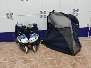 Patines en línea azules