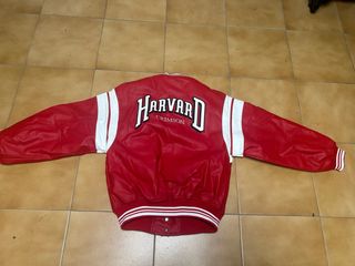 Chaqueta Bomber Harvard Bershka Roja y Blanca