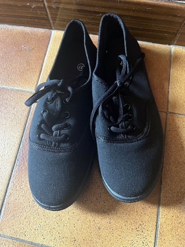 Bambas negras talla 37