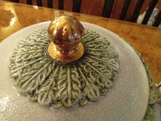 Centro de mesa decorativo cerámica dorado