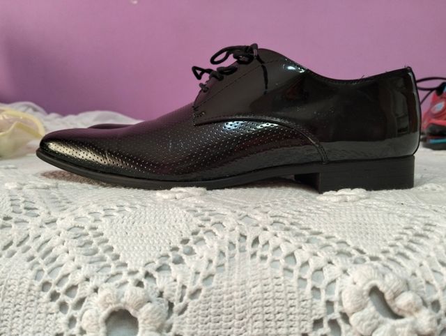 Zapatos de novios Lichi Talla:43
