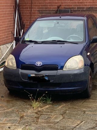 Toyota Yaris 2000
