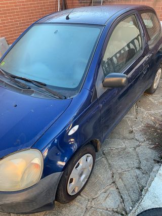 Toyota Yaris 2000