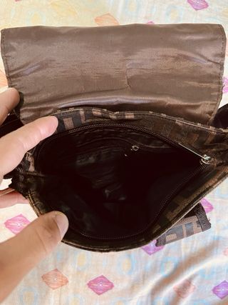 Borsa a tracolla piccola, design elegante e comodo