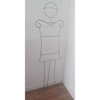 Perchero metálico diseño original