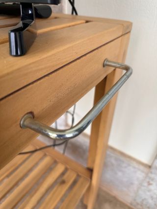 Carrito camarera madera con ruedas.