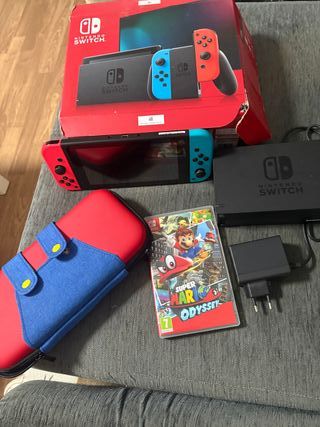 Nintendo Switch Azul y Rojo