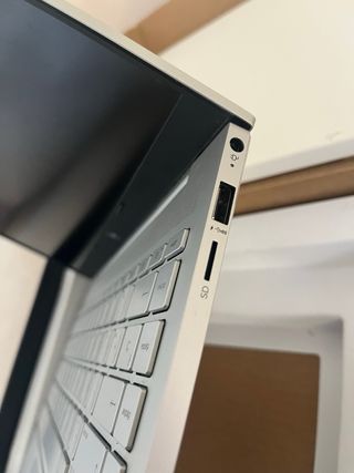 HP Envy 14-eb0001ns Laptop Plata